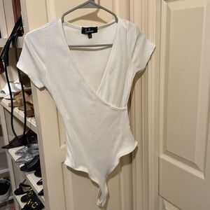 Structured deep v-neck